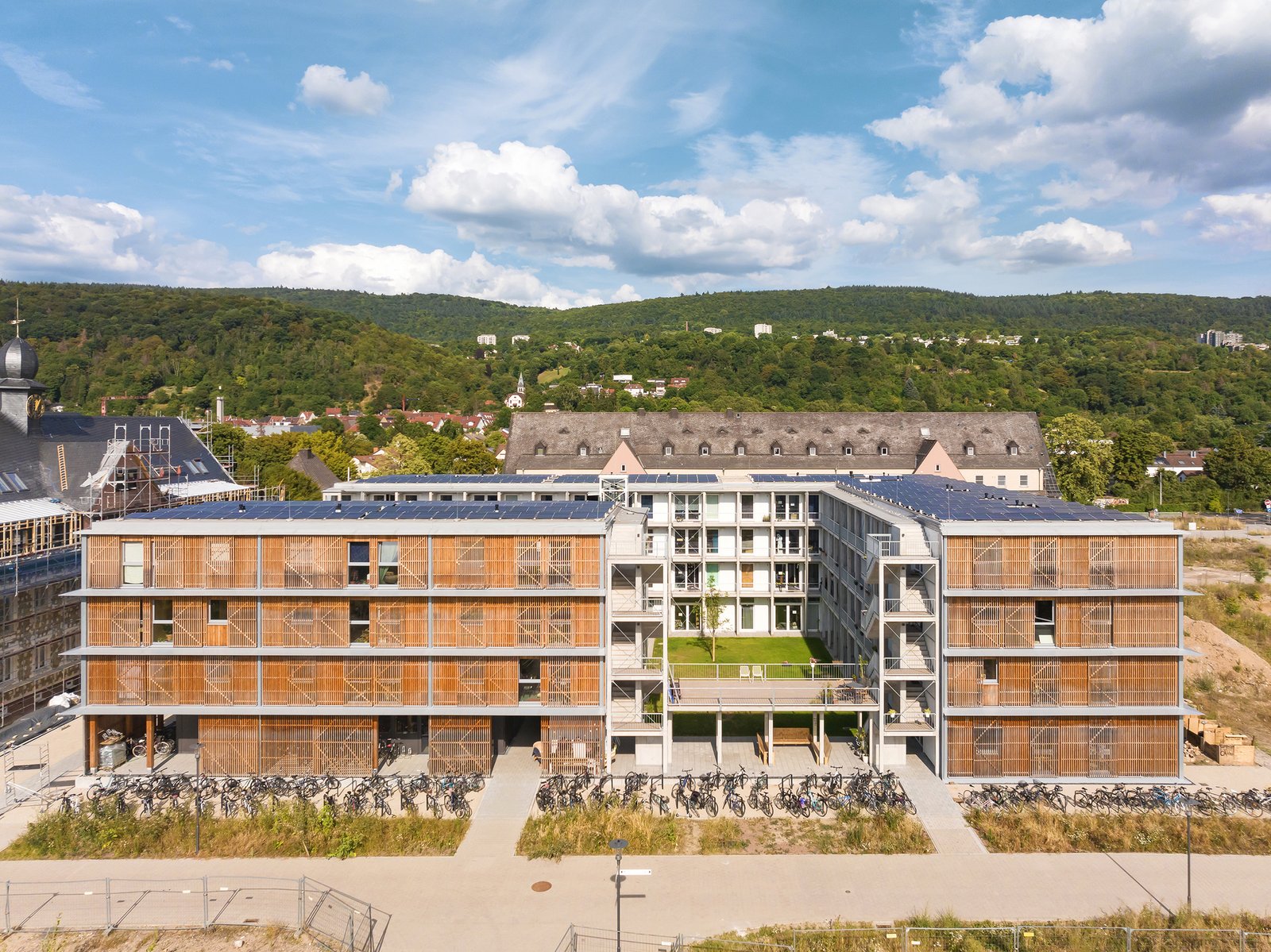 Foto: © Thilo Ross Urh. Nr. 4026999, Quelle: DGJ Architektur GmbH